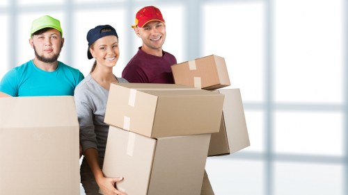 Comprehensive moving services offered by Holloway Man and Van