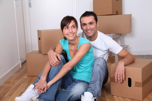 Packing and moving process by Holloway Removals